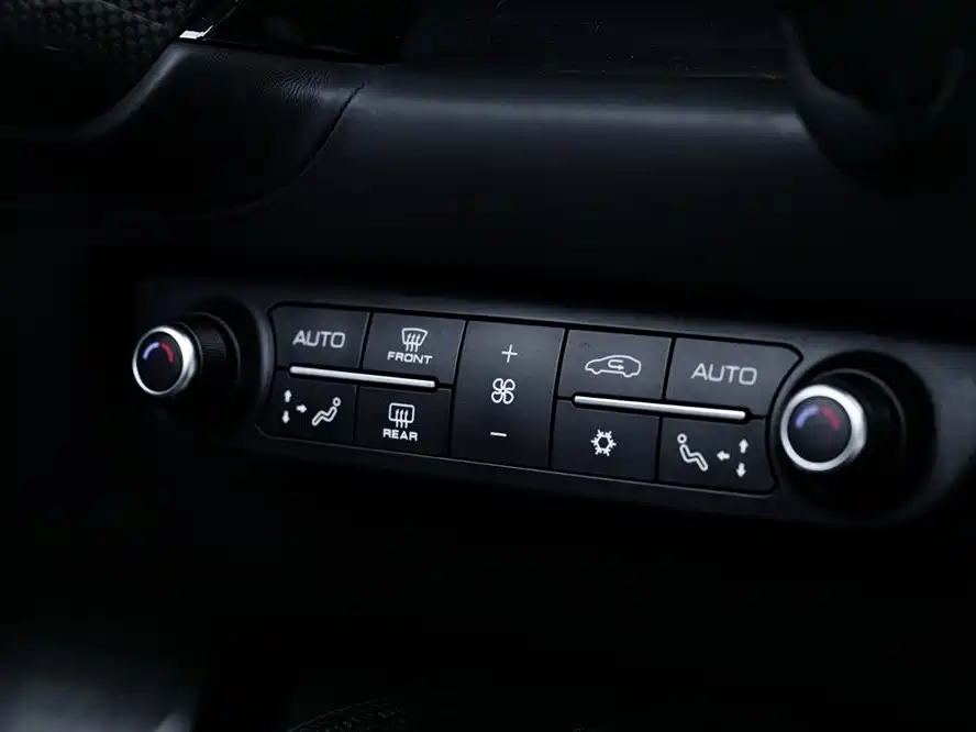 Ferrari 812 2021 2020 6.5L GTS