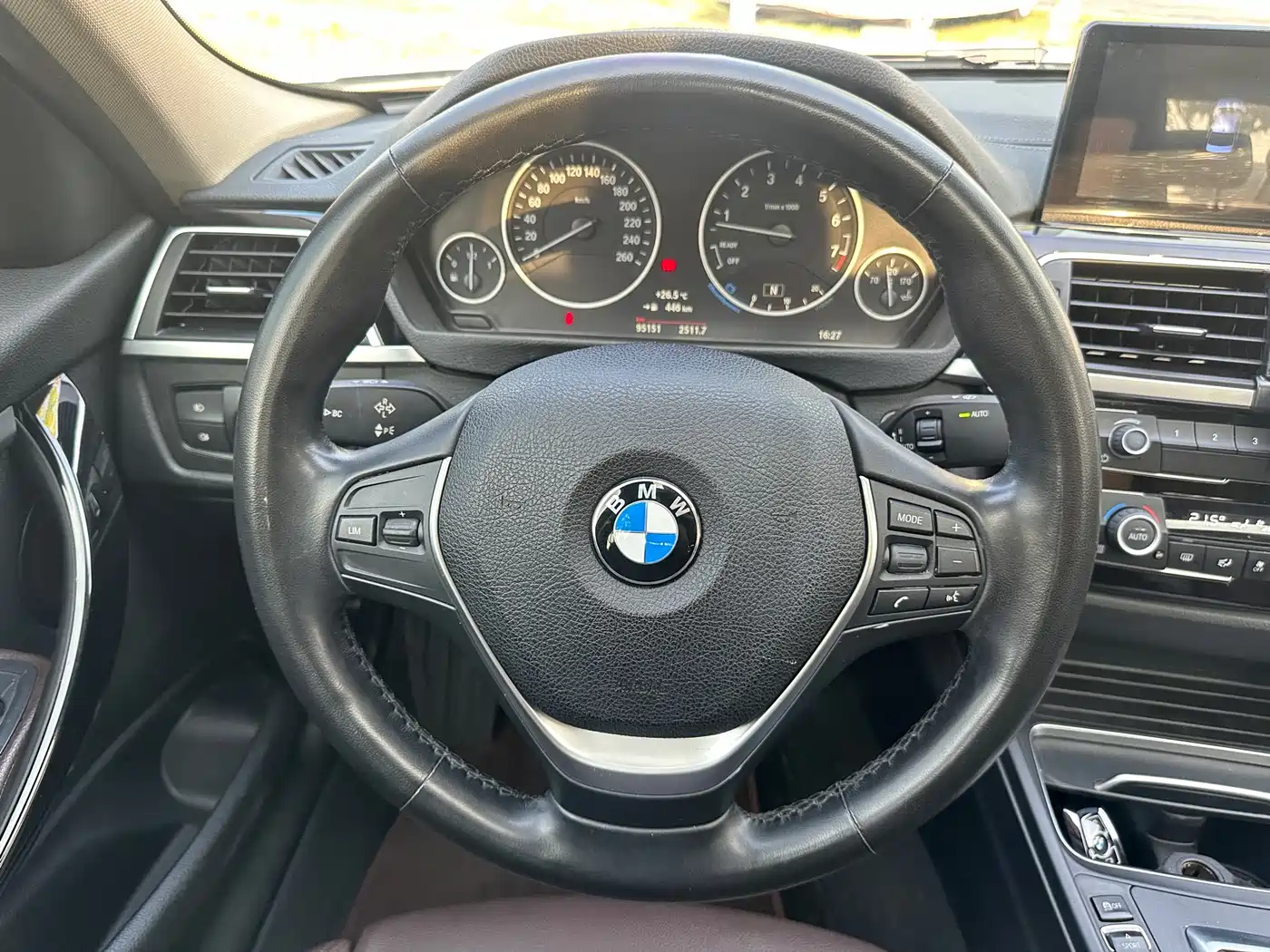 BMW 3 Series 2018 320Li Fashion Style фото 17