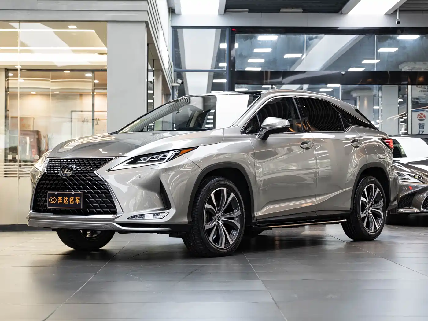 Lexus RX 2020 Facelift 300 AWD Elegance Edition