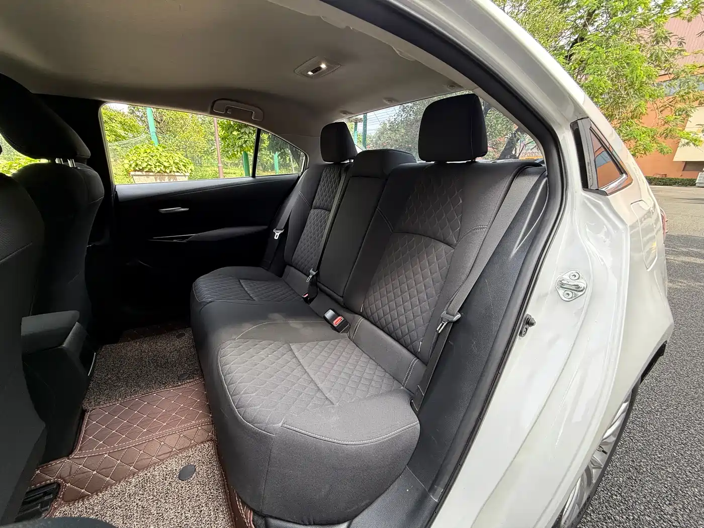 Toyota Allion 2022 2.0L Pioneer Edition фото 8