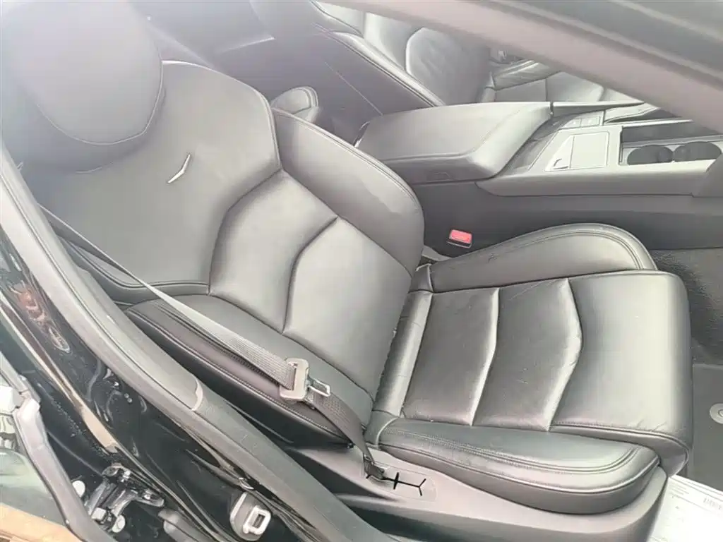 Cadillac CT6 2016 28T Luxury фото 25