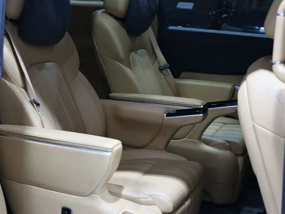 Voyah Auto Voyah Dreamer 2025 Model PHEV 4WD Premium QianKun Edition фото 18