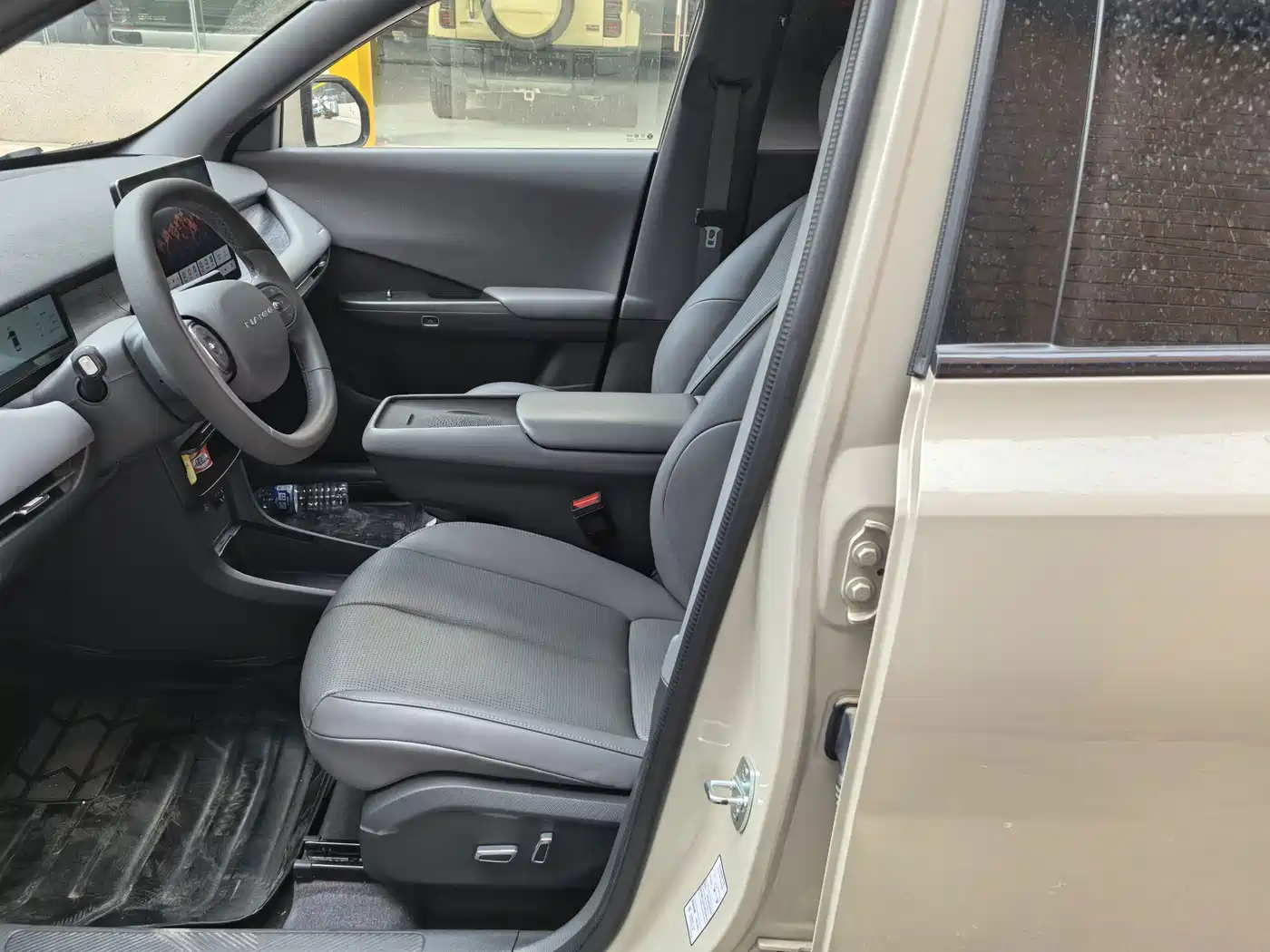 2025 Dongfeng Yipai Nano 06