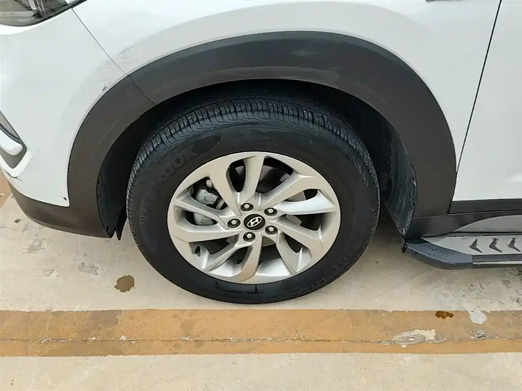 Hyundai Tucson 2015 1.6T Dual Clutch 2WD Smart фото 23