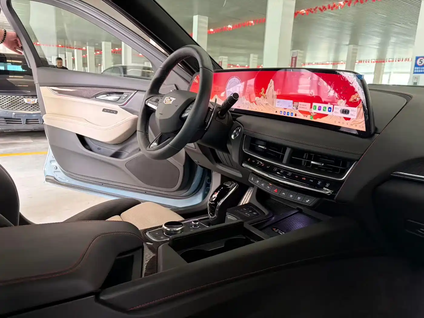 Cadillac CT5 2025 Model 28T Track Performance Edition + Peak Track Package фото 9