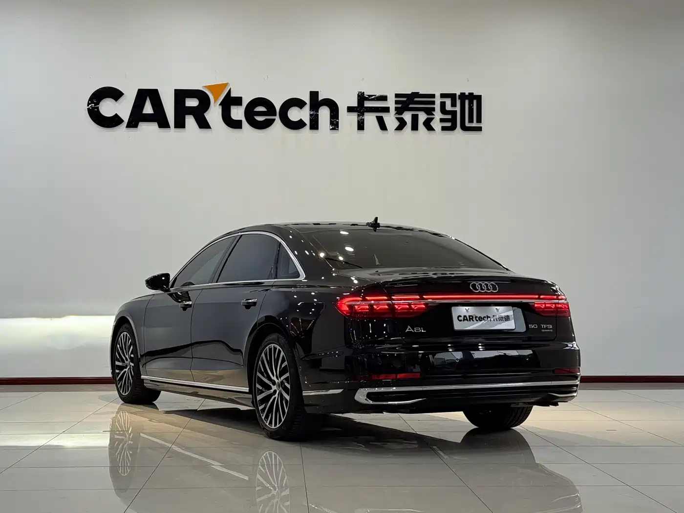 Audi A8 2024 Model A8L 50 TFSI quattro Premium Selection фото 26