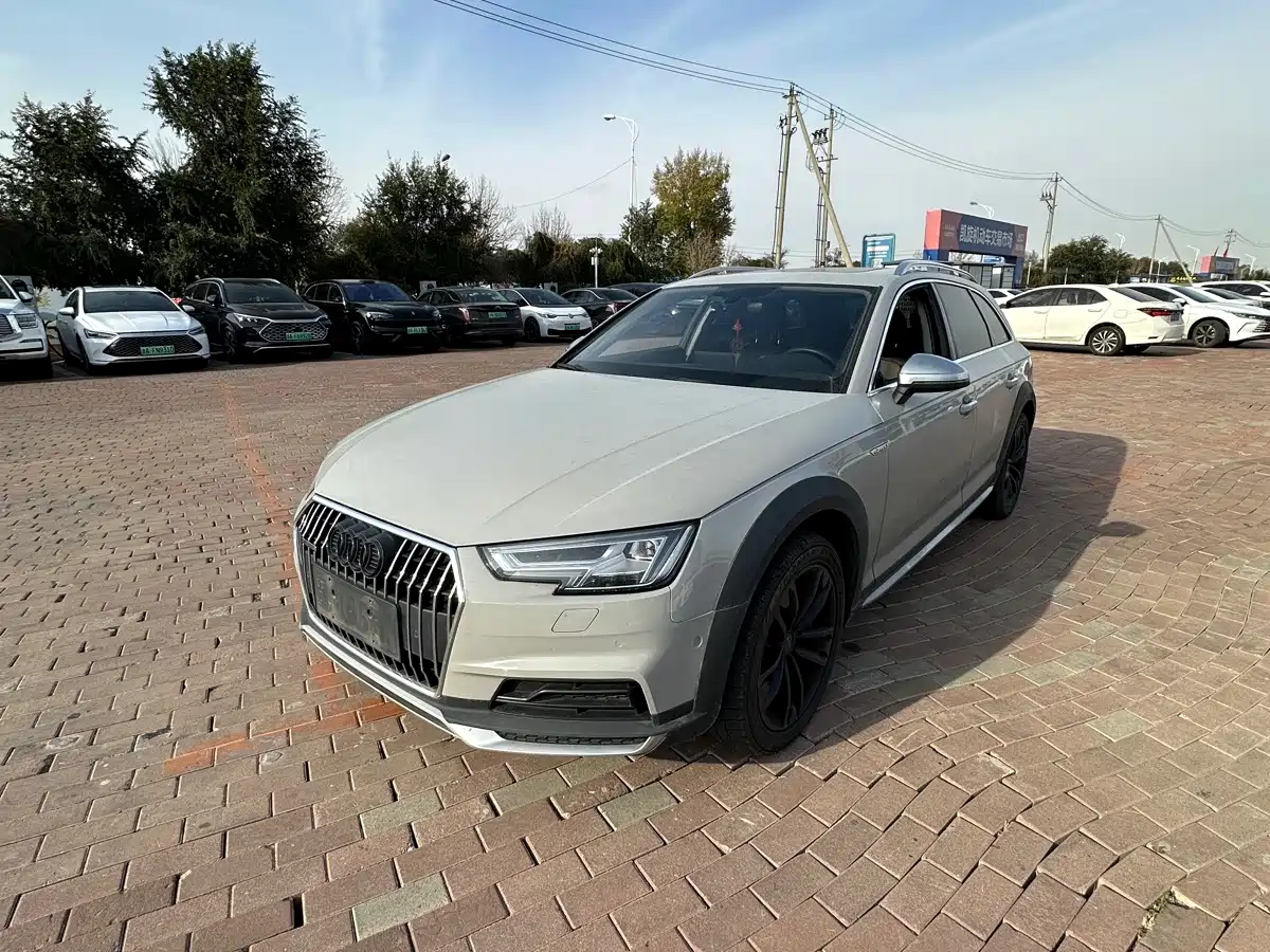 Audi A4 (Import) 2017 2017 45 TFSI allroad quattro Sport