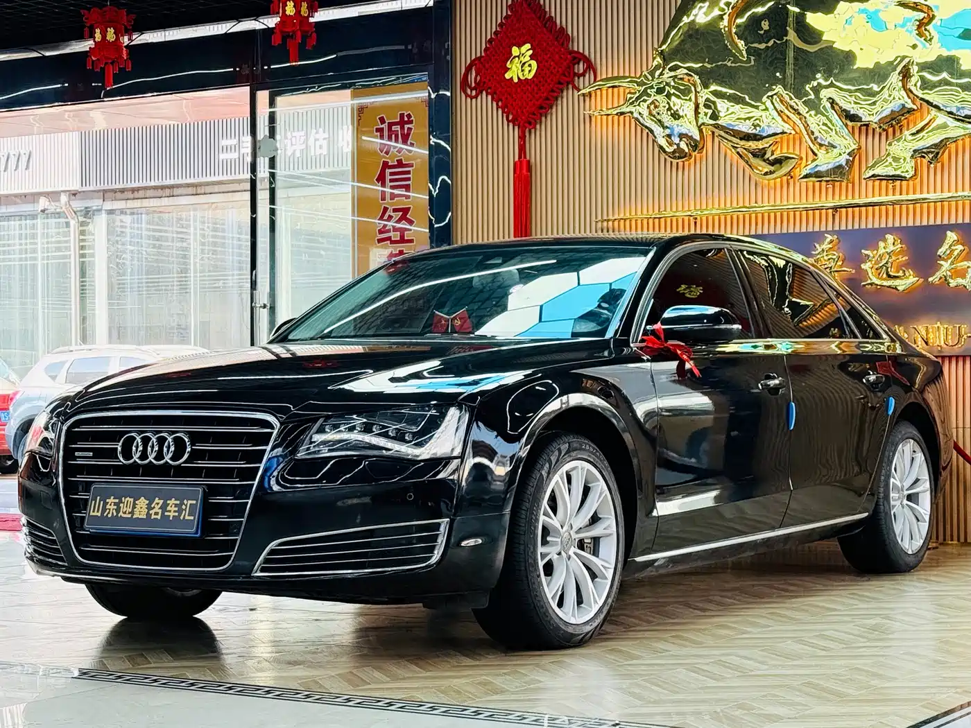 Фото 3 - Audi A8