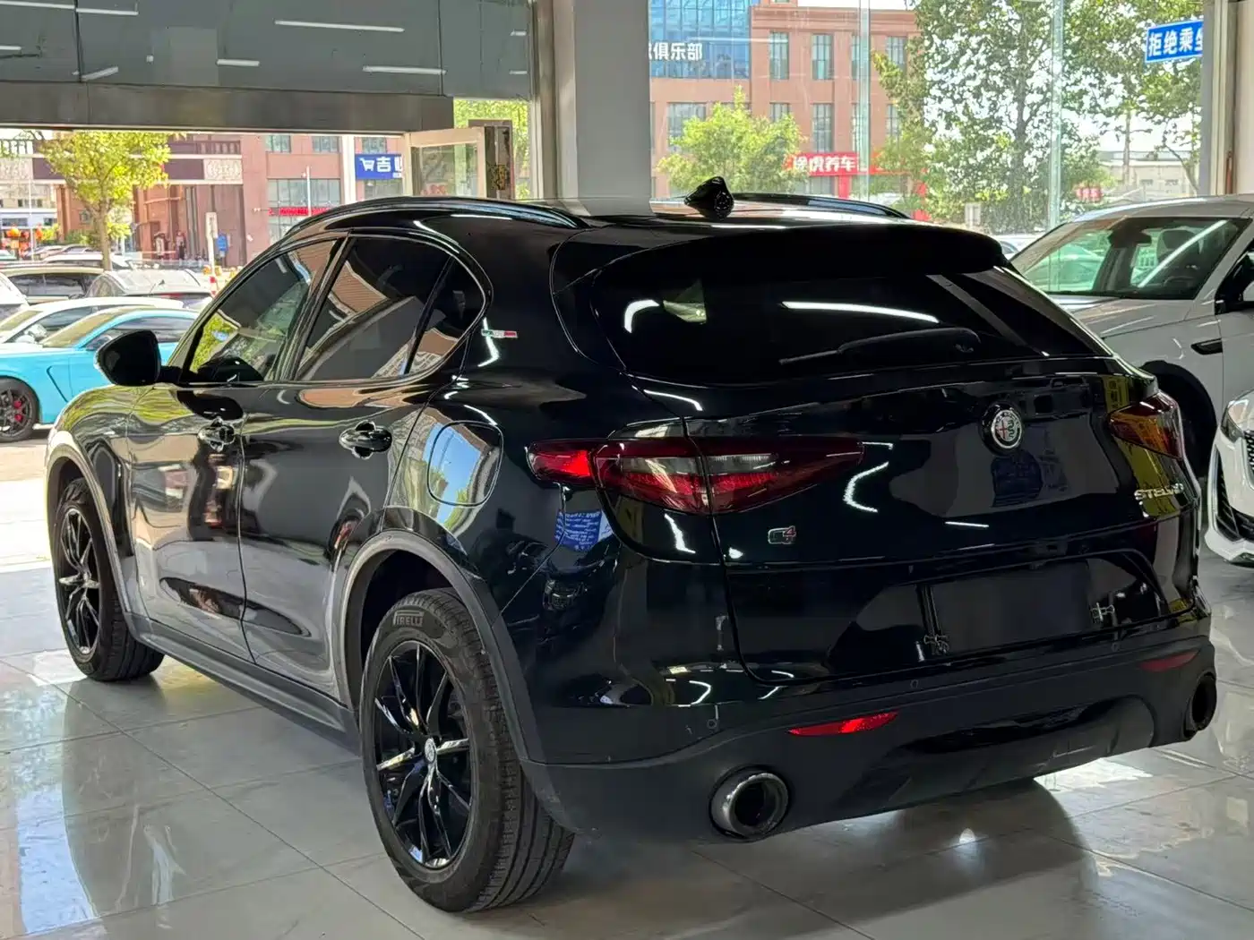 Alfa Romeo Stelvio 2020 2020 2.0T 280HP Luxury Sport Edition