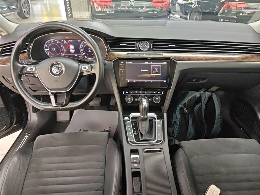 Volkswagen Magotan 2018 330TSI DSG Premium фото 10