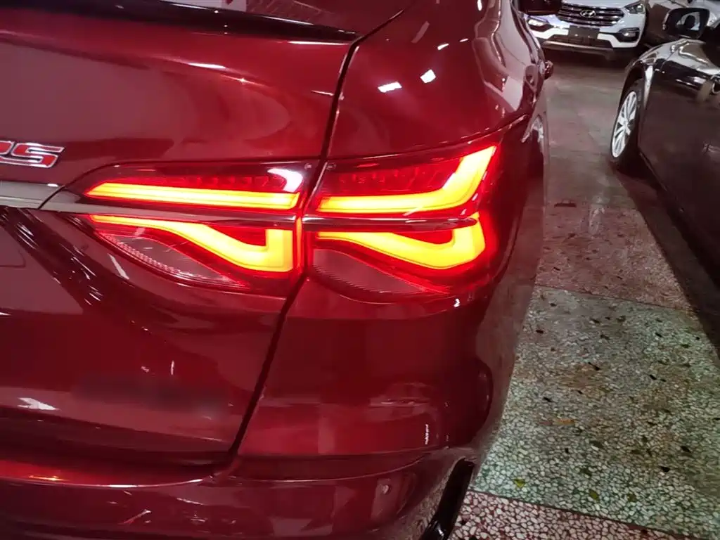 Chevrolet Monza 2019 RS 330T Auto Smooth Edition China VI фото 8