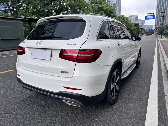 Mercedes-Benz GLC 2019 GLC 260 4MATIC Luxury — фото 5