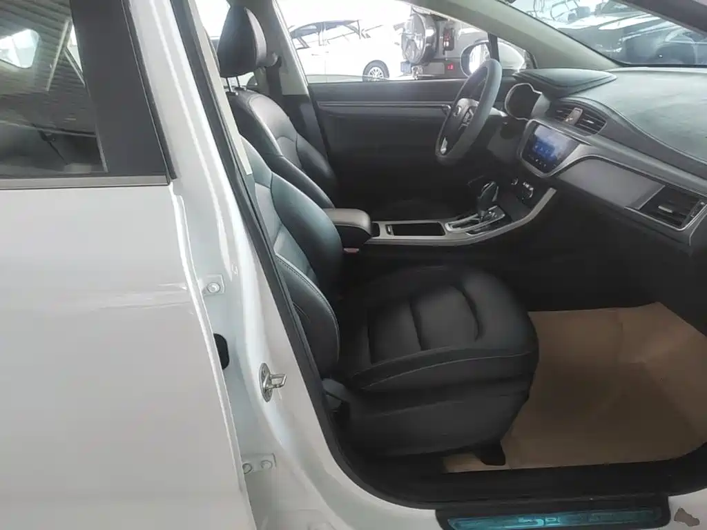 Geely Emgrand GS 2019 2018 Sport Edition 1.8L Automatic Leading Style