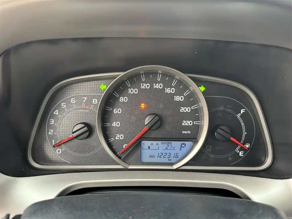 Toyota RAV4 Rongfang 2015 2.0L CVT 2WD Trend Edition фото 13
