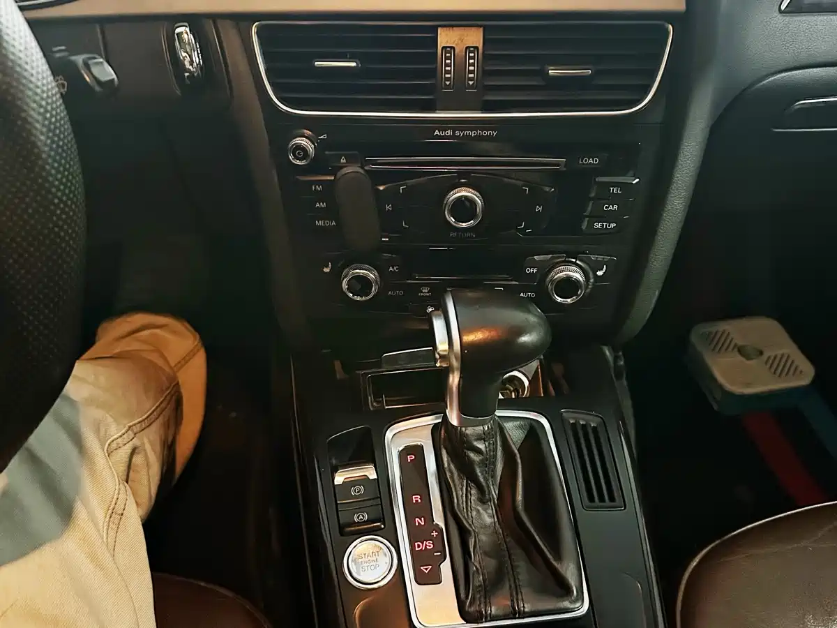 Audi A4L 2015 35 TFSI Auto Comfort фото 13