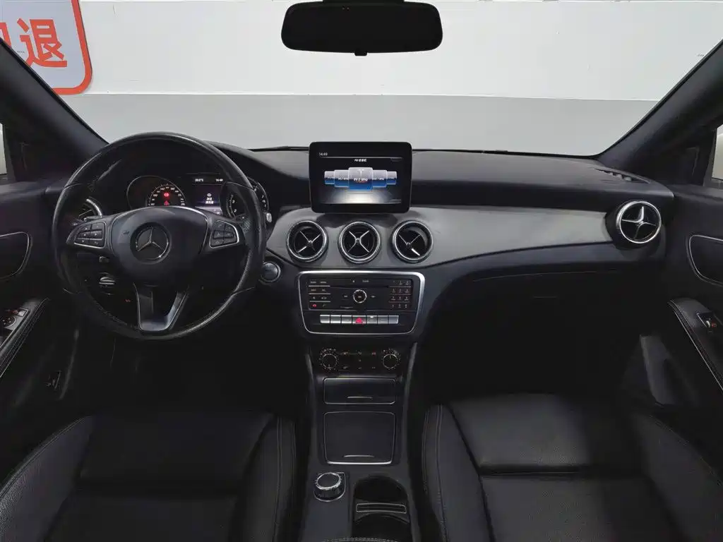 Mercedes-Benz CLA (Import) 2017 CLA 200 Dynamic фото 5