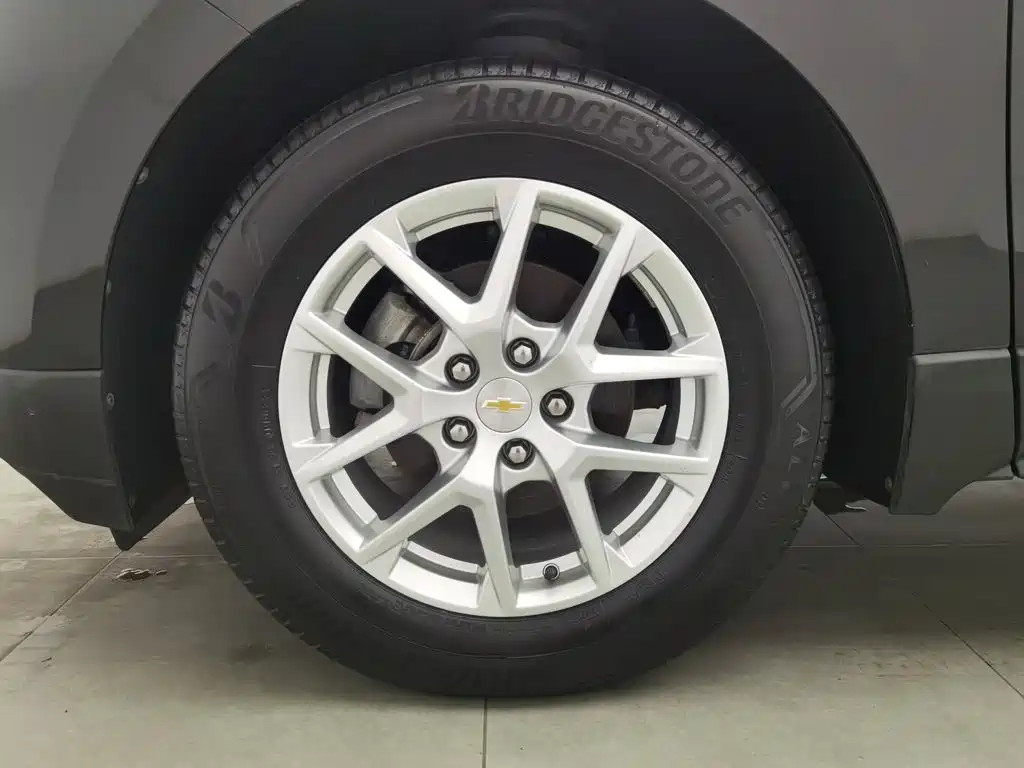 Chevrolet Equinox, миниатюра 17