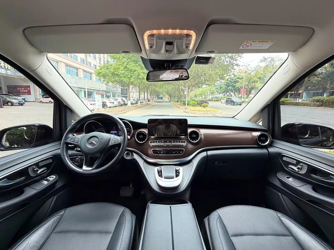 Mercedes-Benz V-Class 2022 V 260 Pilot Edition фото 8