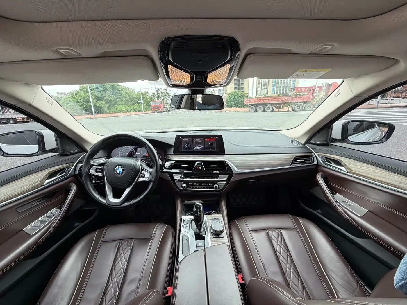 BMW 5 Series New Energy 2019 Facelift 530Le Luxury Package фото 4