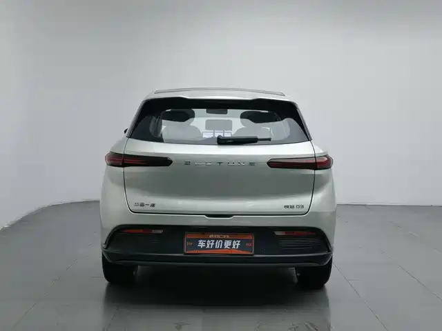 Besturn Yueyi 03 2025 565km Ultimate Edition — фото 4