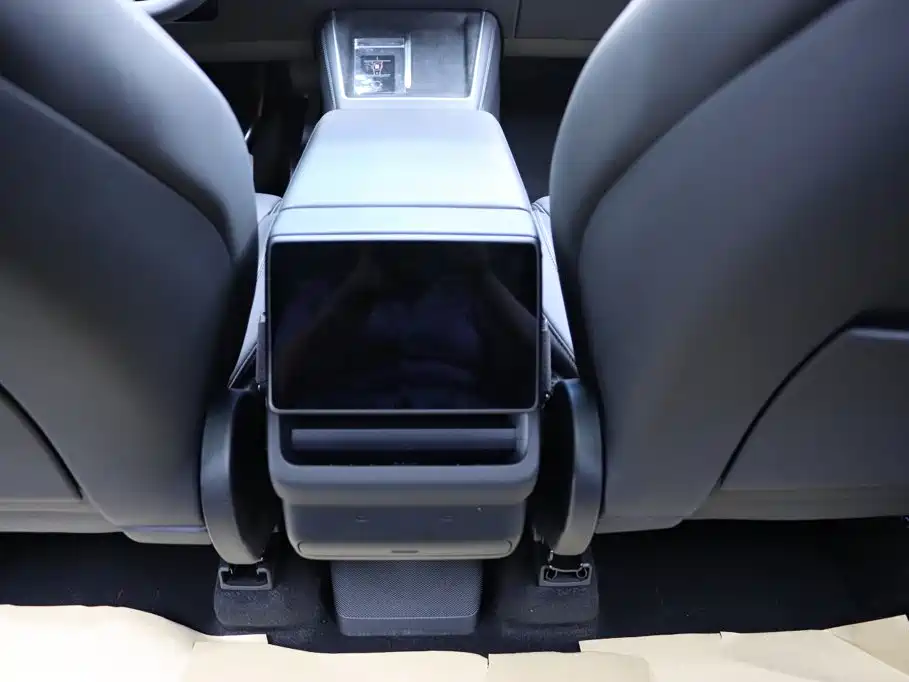 Tesla Model Y L 2025 2025 Facelift Long Range AWD