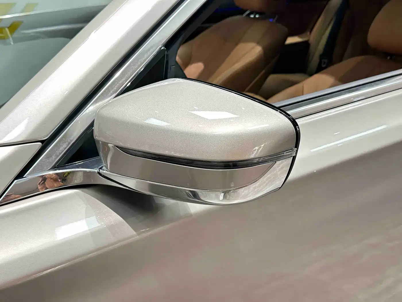 BMW 7 Series 2016 730Li Leading фото 24