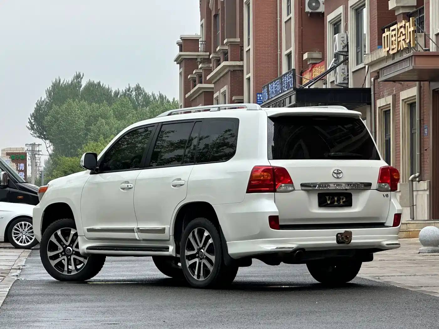Toyota Land Cruiser (Import) 2015 4.0L V6 Middle East Low Configuration Edition фото 8
