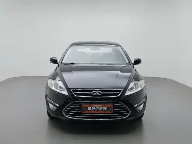 Ford Mondeo 2013 2.3L Luxury Model — фото 3