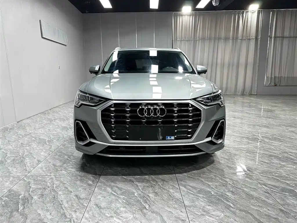 Audi Q3 2022 35 TFSI Fashion Dynamic фото 2