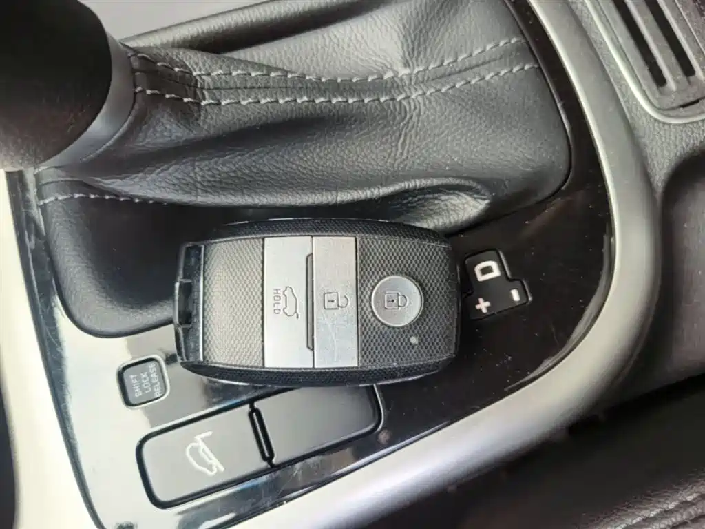 Kia KX3 Smart Run 2015 1.6L Automatic 2WD DLX фото 9