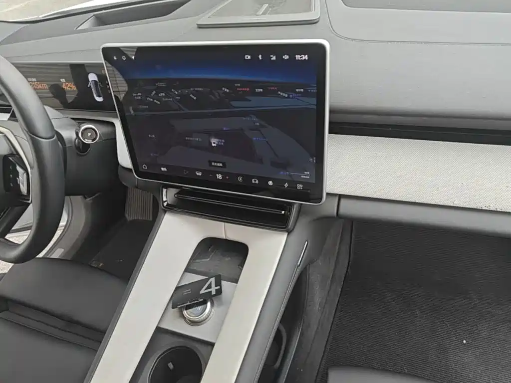 Polestar 4 2024 2024 Dual Motor Long Range PLUS Twin-Star Connected Edition
