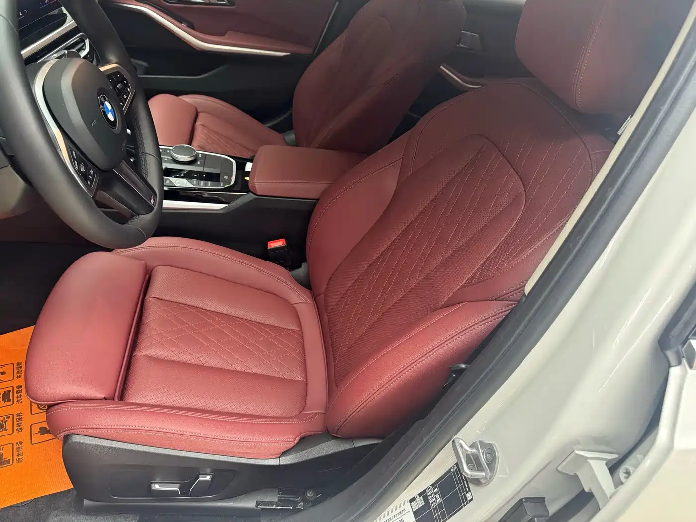 BMW 3 Series 2024 320i M Sport Package фото 13