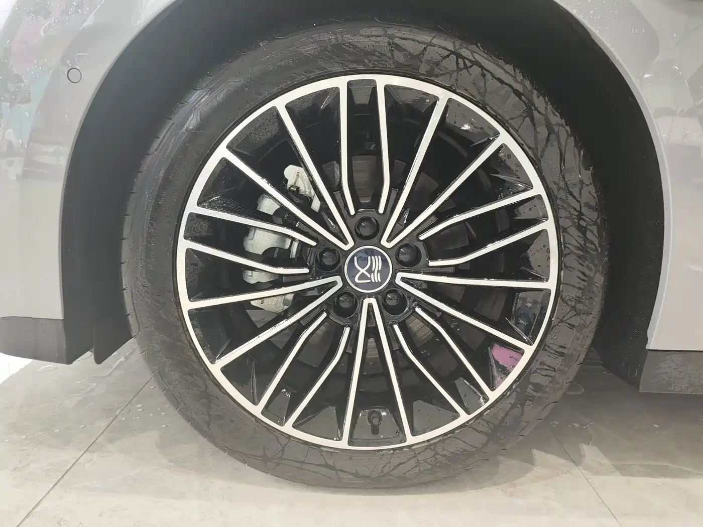 BYD Han 2025 2025 DM-i Smart Driving Edition 125KM LiDAR Flagship