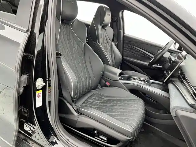 BYD Seal 2022 550km Standard Range RWD Elite фото 13