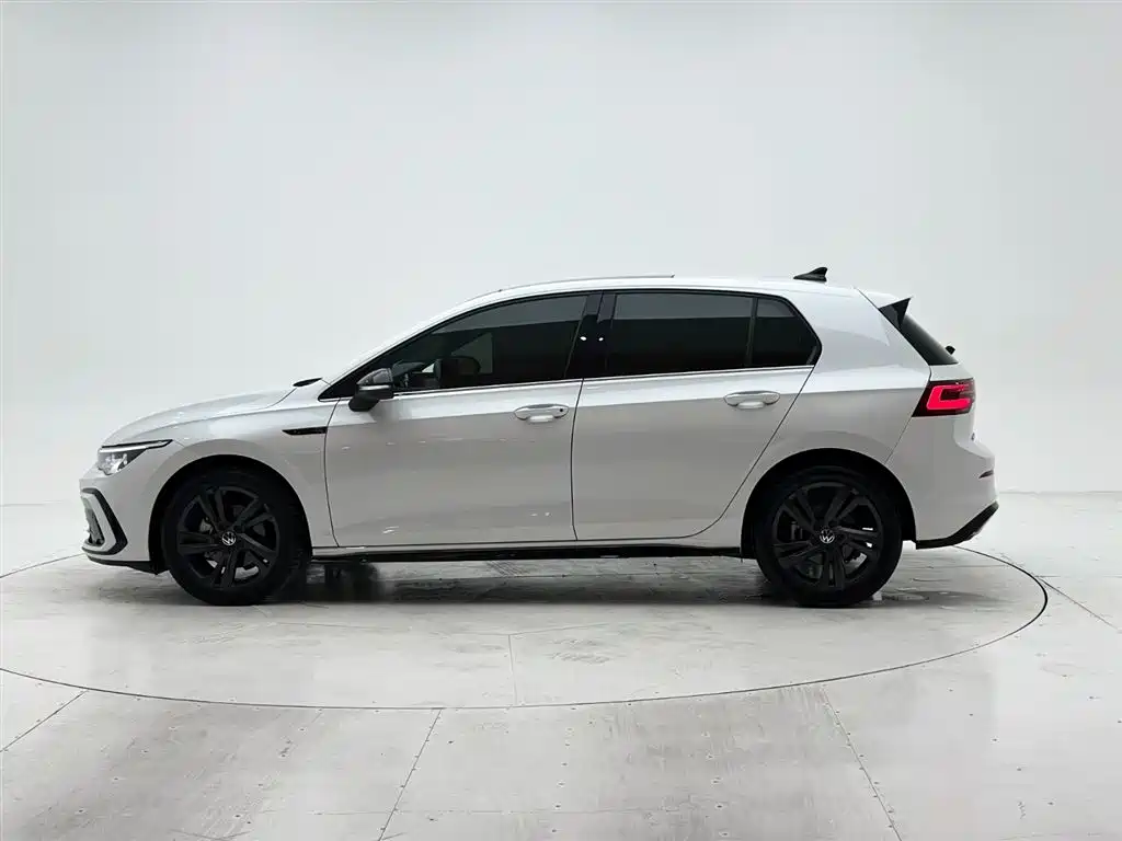 Volkswagen Golf 2021 280TSI DSG R-Line фото 7