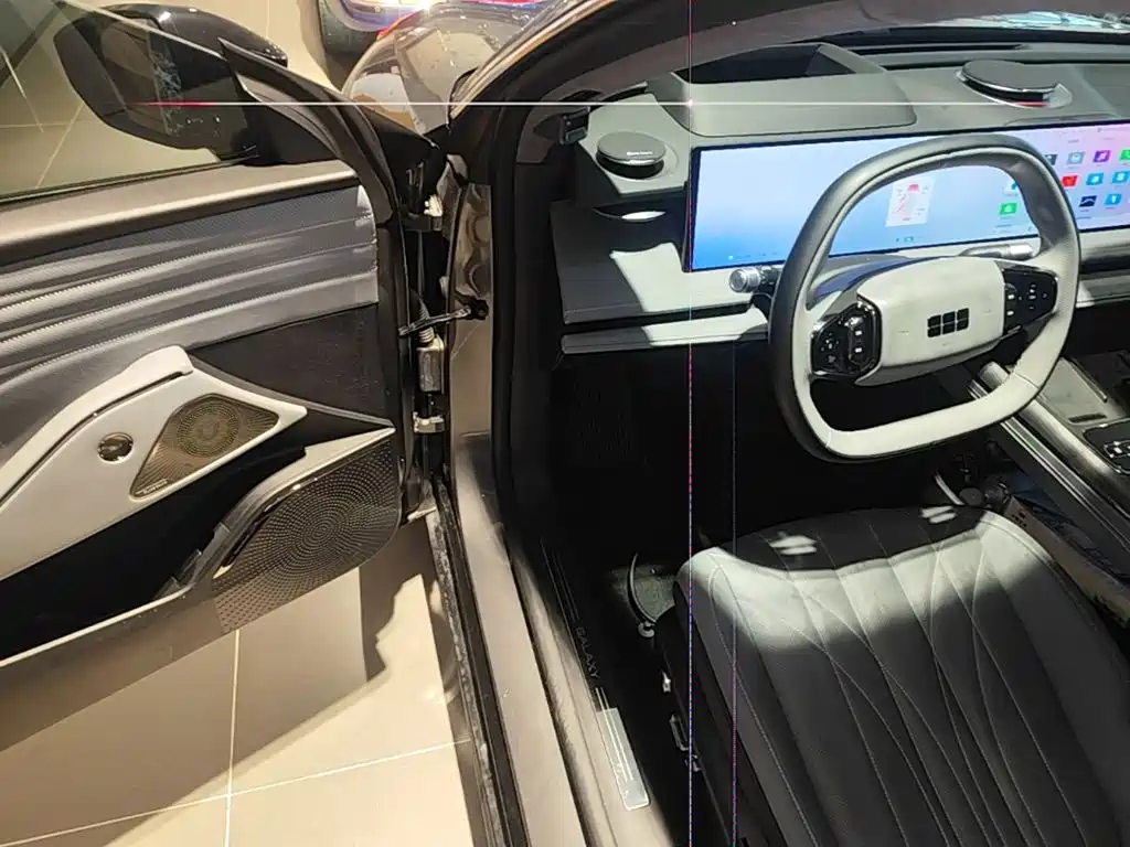 Geely Galaxy Galaxy E8 2025 2025 700km Long Voyage Smart Drive Edition