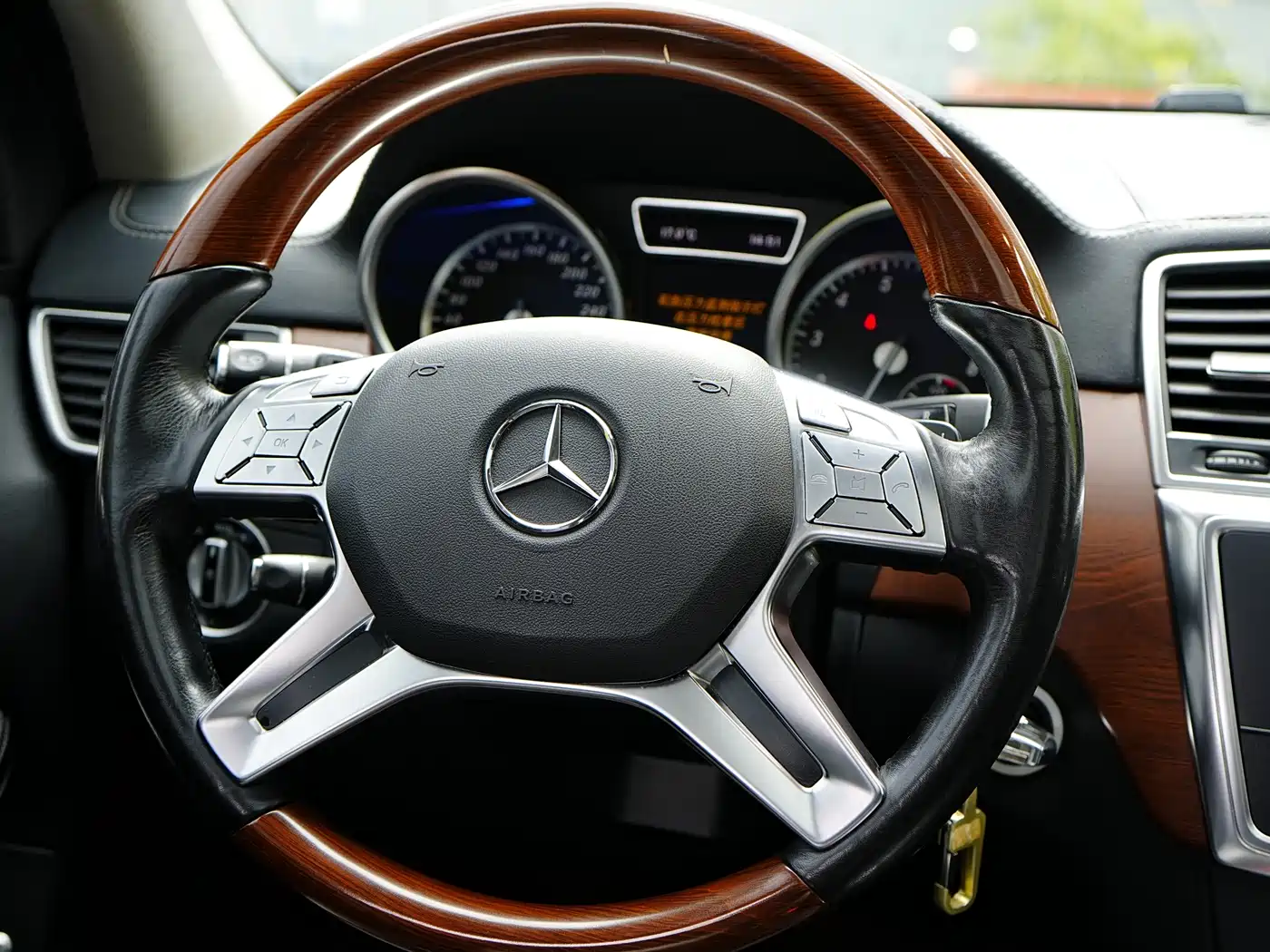Mercedes-Benz GL-Class 2014 GL 400 4MATIC Dynamic фото 17