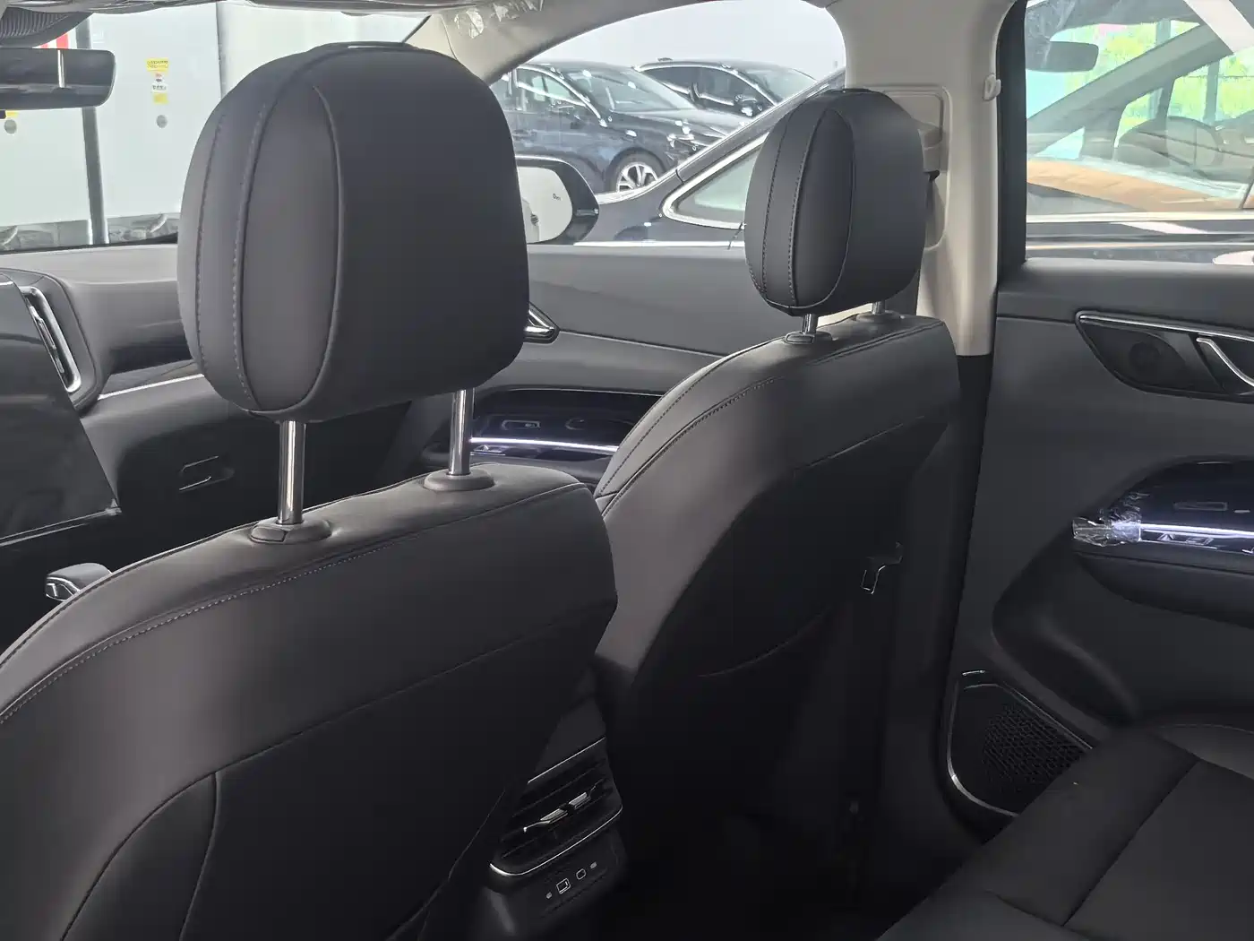 Hongqi HS3 PHEV 2025 PHEV 117km Power PLUS Edition фото 13
