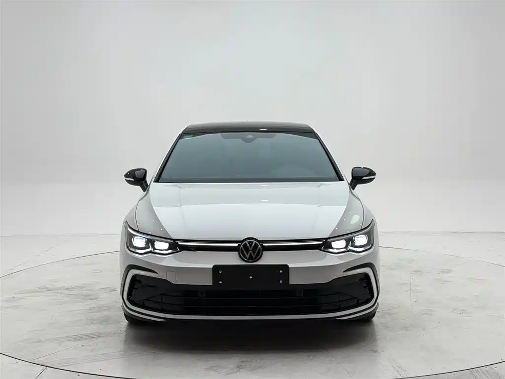 Volkswagen Golf 2021 280TSI DSG R-Line фото 2