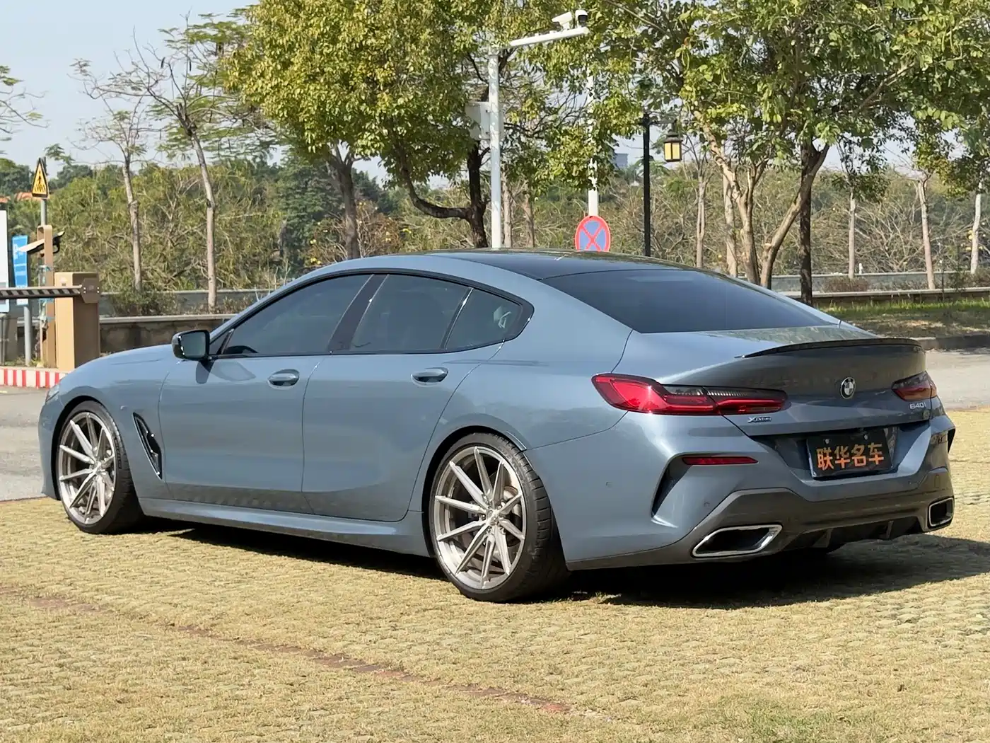 BMW 8 Series 2021 840i xDrive 4-door Coupe M Sport Package фото 8