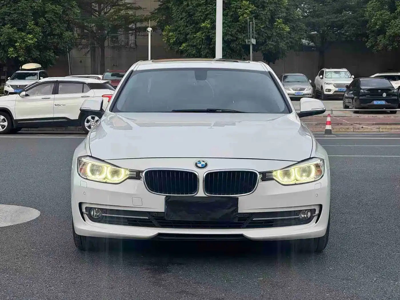 Фото 2 - BMW 3 Series