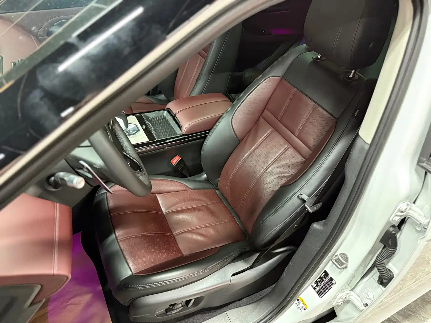 LAND ROVER RANGE ROVER AURORA