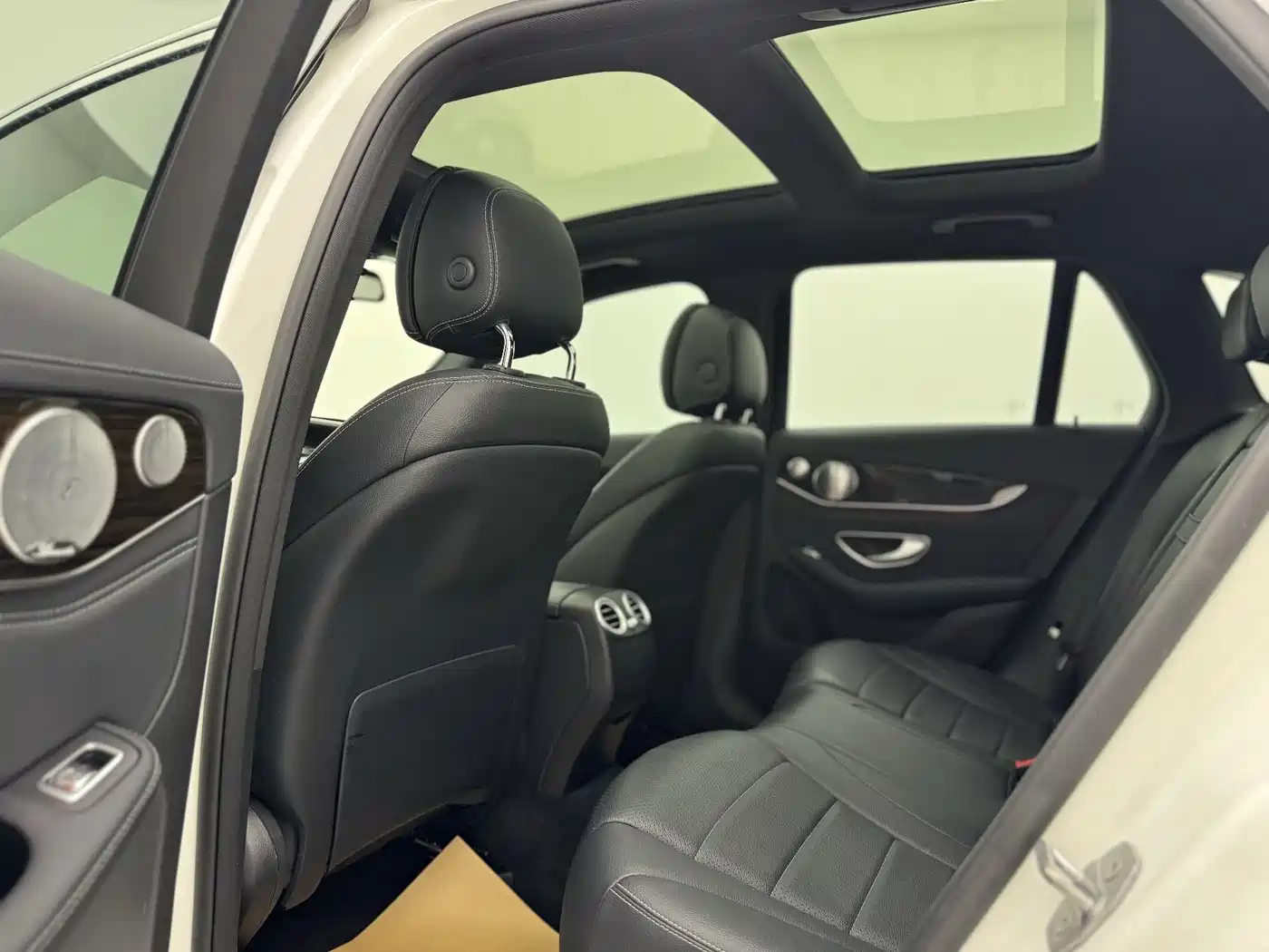 Mercedes-Benz GLC 2016 GLC 260 4MATIC Luxury фото 20