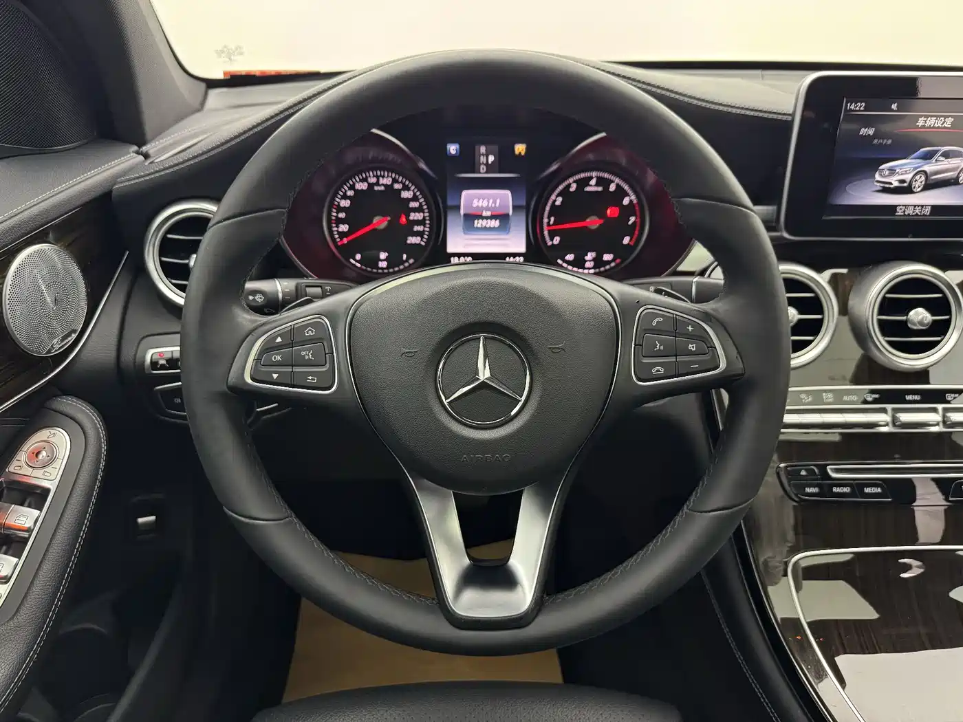 Mercedes-Benz GLC 2016 GLC 260 4MATIC Luxury фото 27
