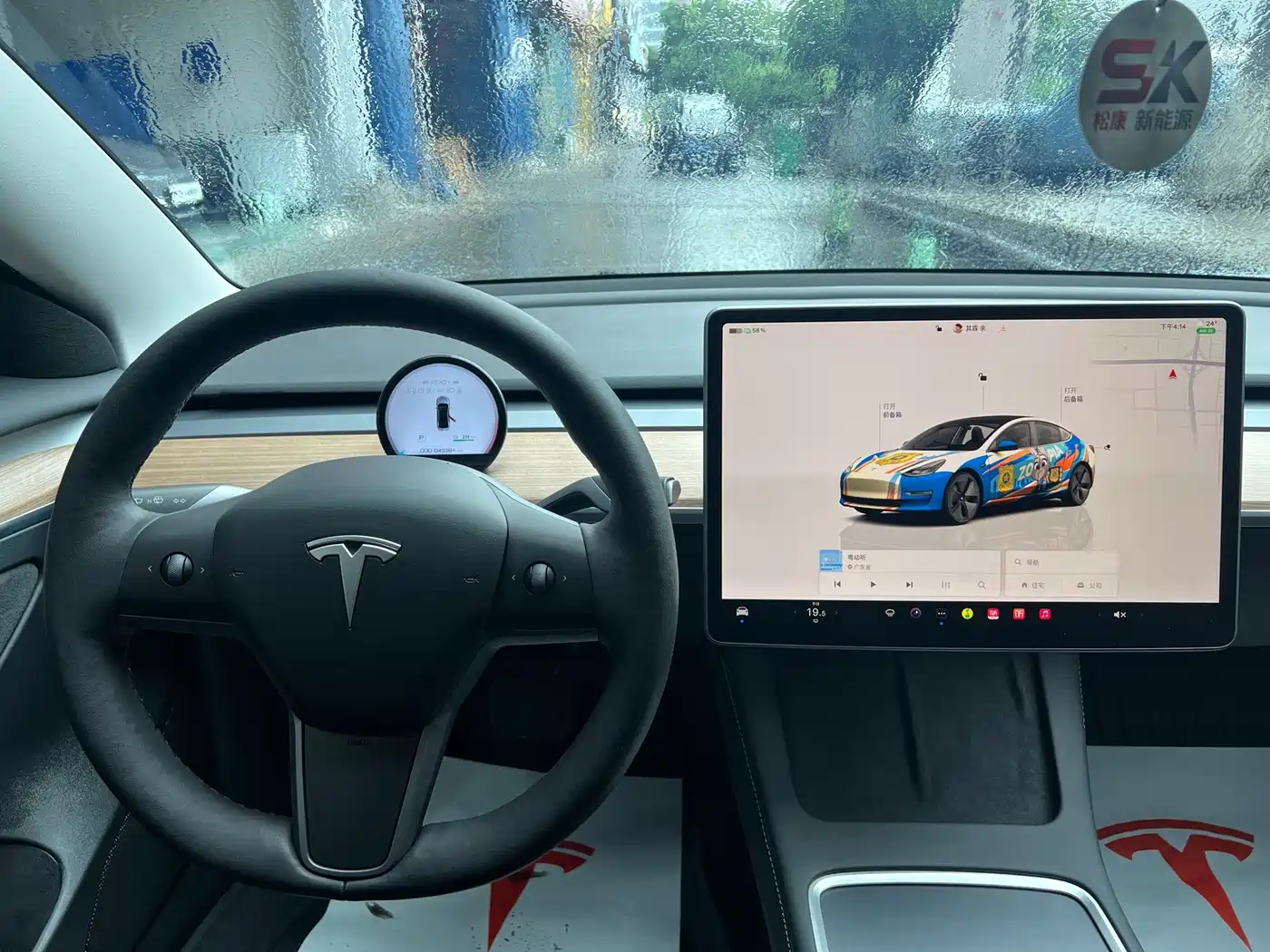 Фото 11 - Tesla Model 3