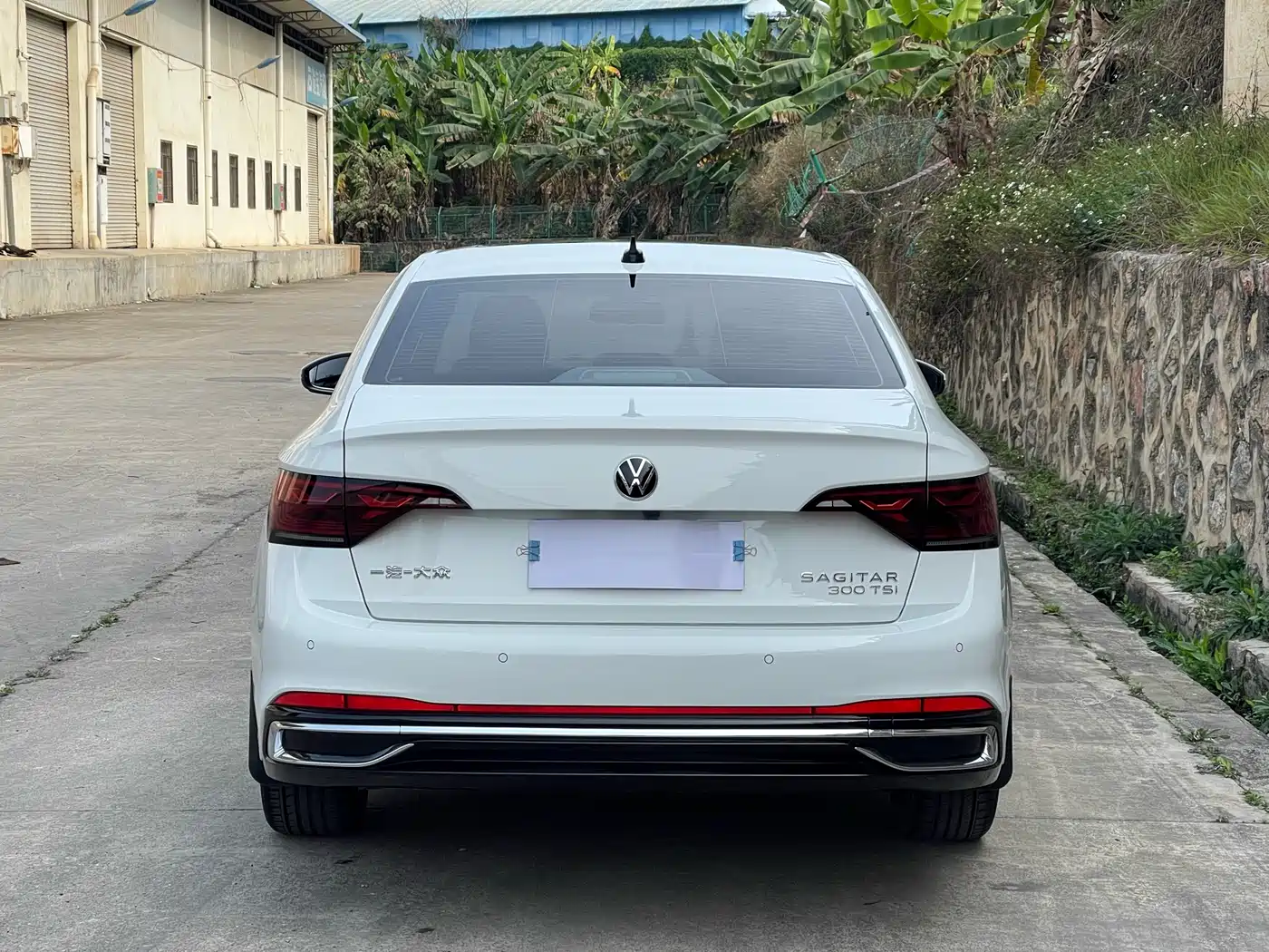 Volkswagen Sagitar 2023 300TSI DSG Surpassing Edition фото 7