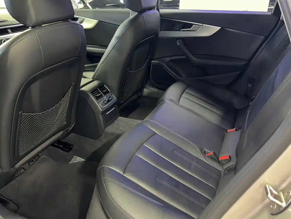Audi A4L 2019 40 TFSI Fashion (China VI) фото 13