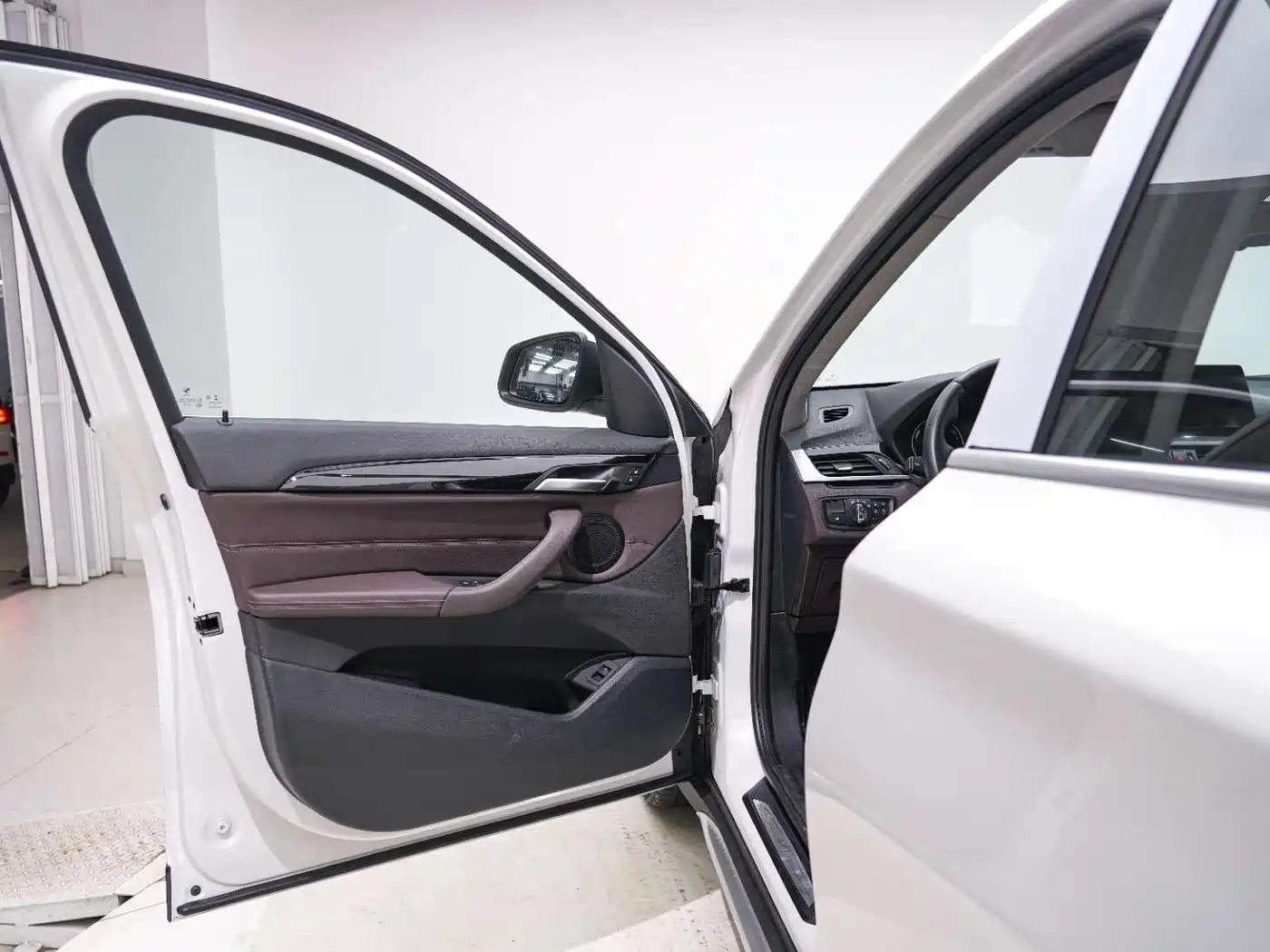 BMW X1 2020 sDrive20Li Premium Edition фото 11