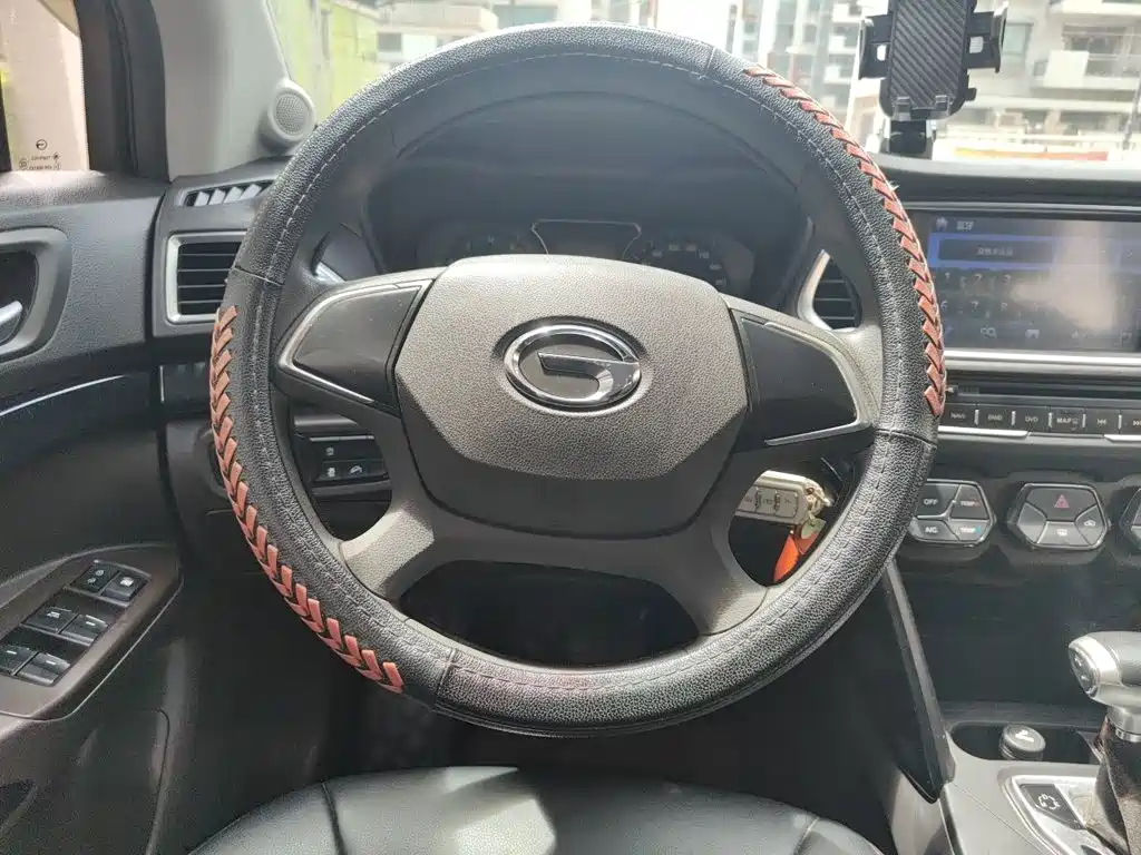 GAC Trumpchi GS4 2015 2015 200T G-DCT Comfort Edition
