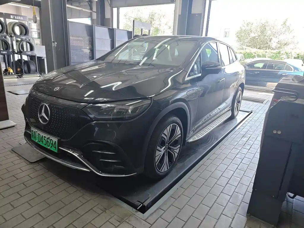 Mercedes-Benz EQE SUV 2024 500 4MATIC Pioneer Edition